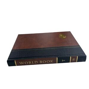World Book Encyclopedia T Vol 19 1979 Childcraft Inc. Black Brown Gold Hardcover